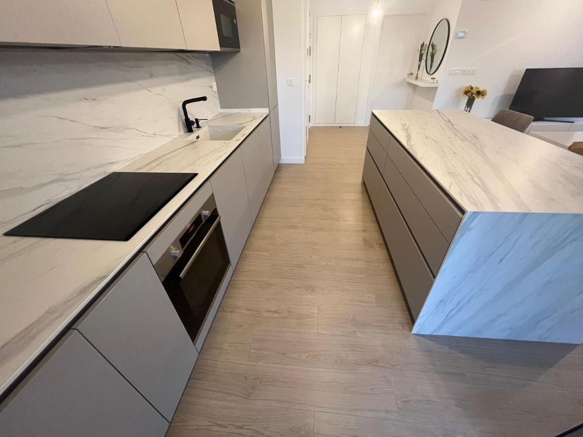 Apartment Moderno Bajo Con Jardin *