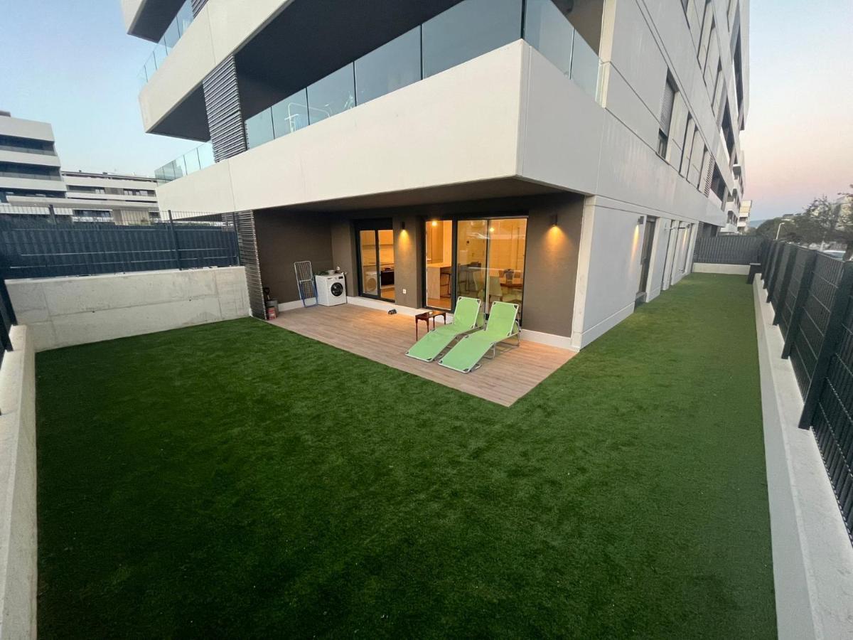 Moderno Bajo Con Jardin